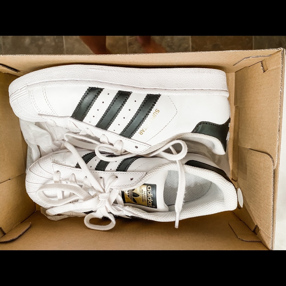 Adidas Superstar Sneakers